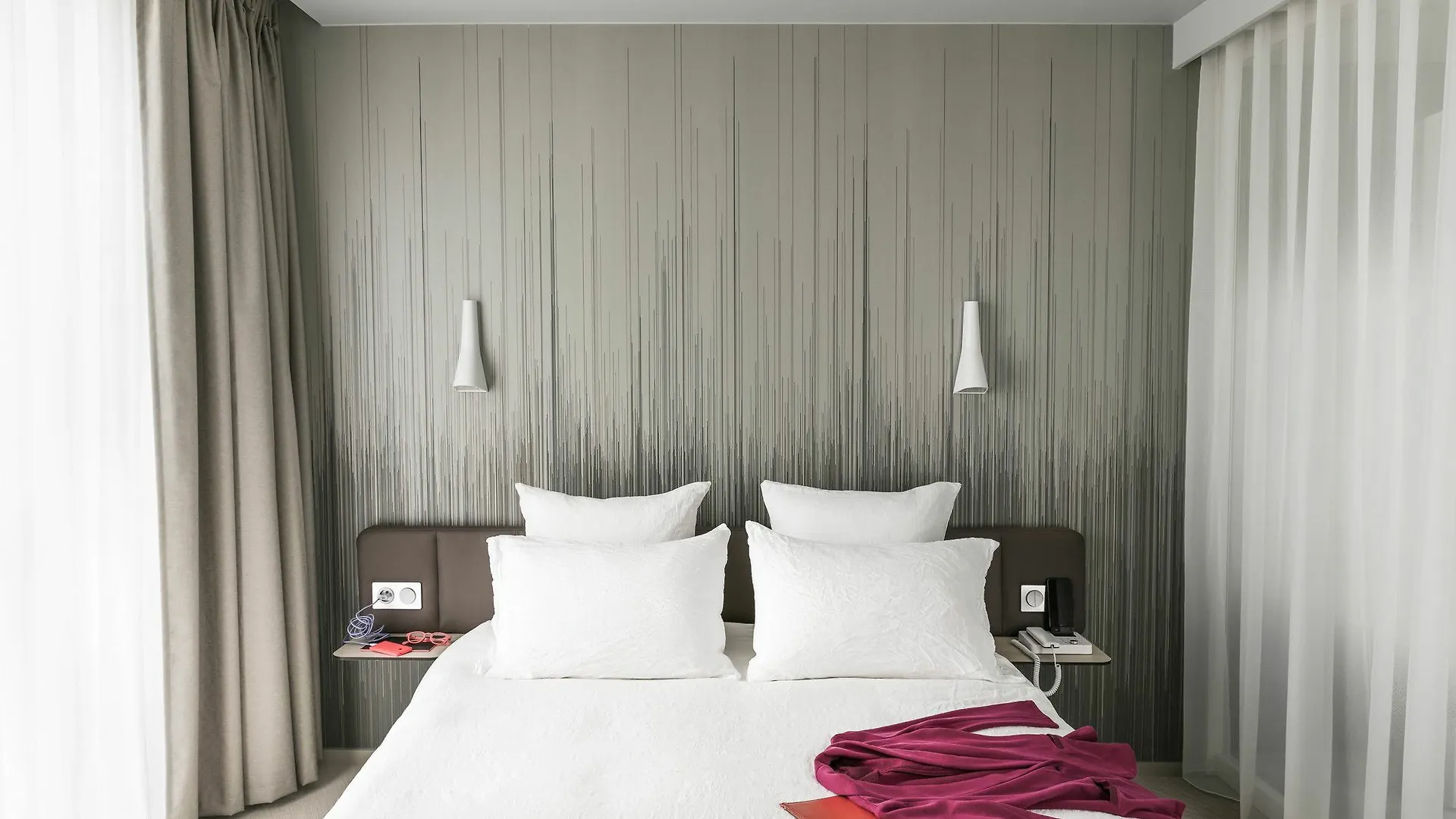 Okko Porte De Versailles Hotel